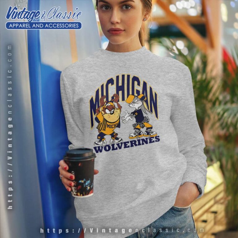 Vintage Michigan Wolverines Looney Tunes Sweatshirt Vintage Michigan Wolverines Looney Tunes Sweatshirt
