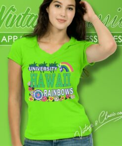 Vintage Ncaa Hawaii Rainbow Warriors V Neck TShirt