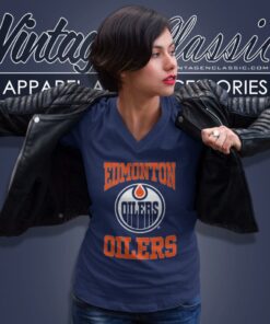 Vintage Nhl Edmonton Oilers Big Logo V Neck TShirt