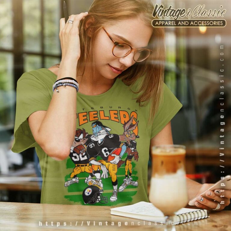 Vintage Pittsburgh Steelers Looney Tunes 90s Nfl Football Cartoon Women TShirt Vintage Pittsburgh Steelers Looney Tunes 90s Nfl Football Cartoon Women TShirt