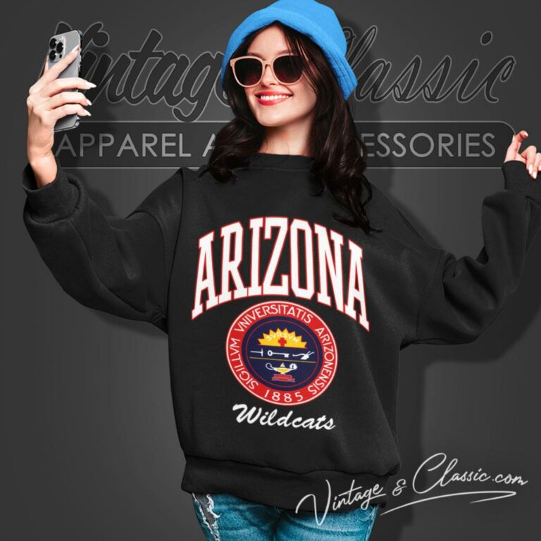 Vintage University Of Arizona Wildcats Logo Sweatshirt Vintage University Of Arizona Wildcats Logo Sweatshirt