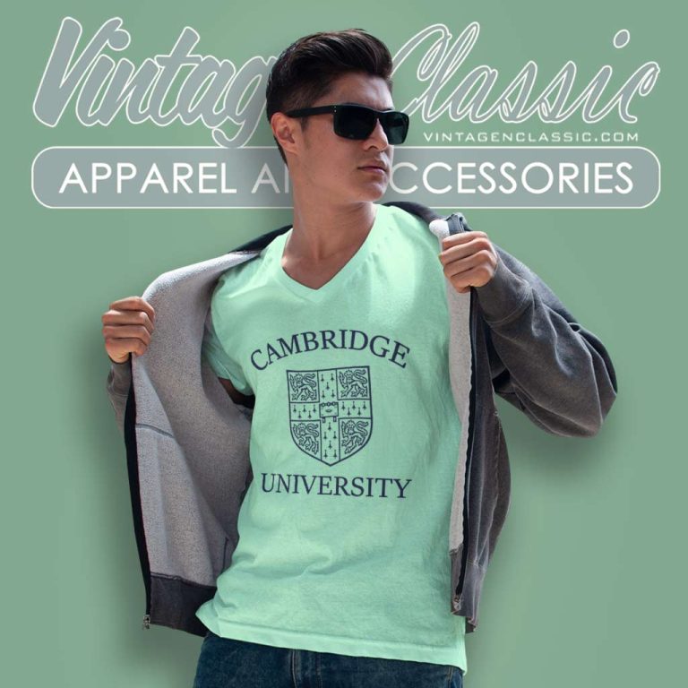 Vintage University Of Cambridge V Neck TShirt Vintage University Of Cambridge V Neck TShirt