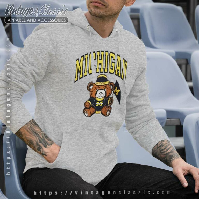 Vintage University Of Michigan Bear Hoodie Vintage University Of Michigan Bear Hoodie