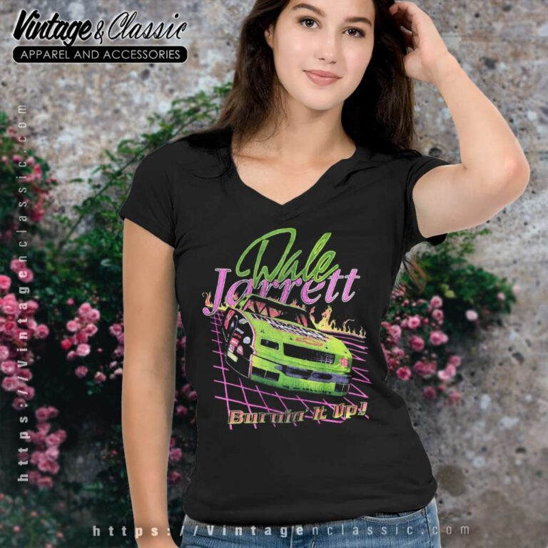 Vtg Dale Jarrett 18 Nascar Burnin It Up V Neck TShirt Vtg Dale Jarrett 18 Nascar Burnin It Up V Neck TShirt