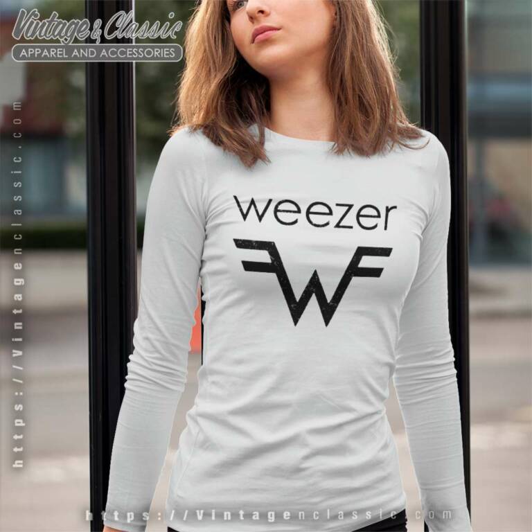 Weezer Logo Vintage Long Sleeve Tee Weezer Logo Vintage Long Sleeve Tee