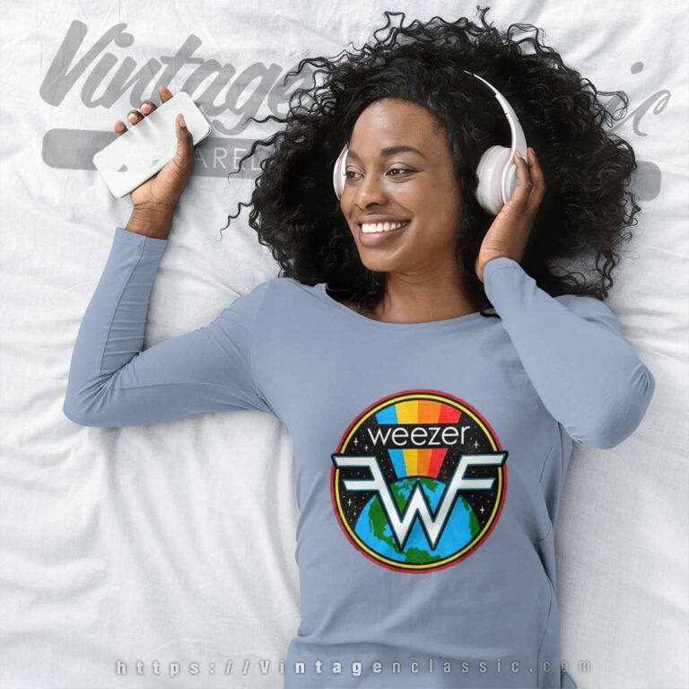Weezer Space Long Sleeve Tee Weezer Space Long Sleeve Tee