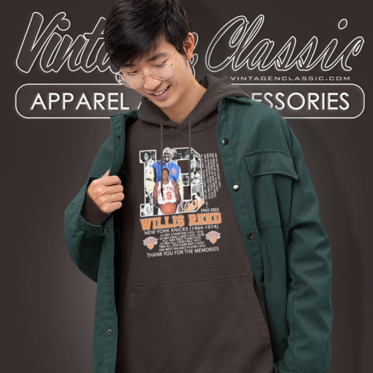 Willis Reed New York Knicks Thank You For The Memories Signature Hoodie Willis Reed New York Knicks Thank You For The Memories Signature Hoodie