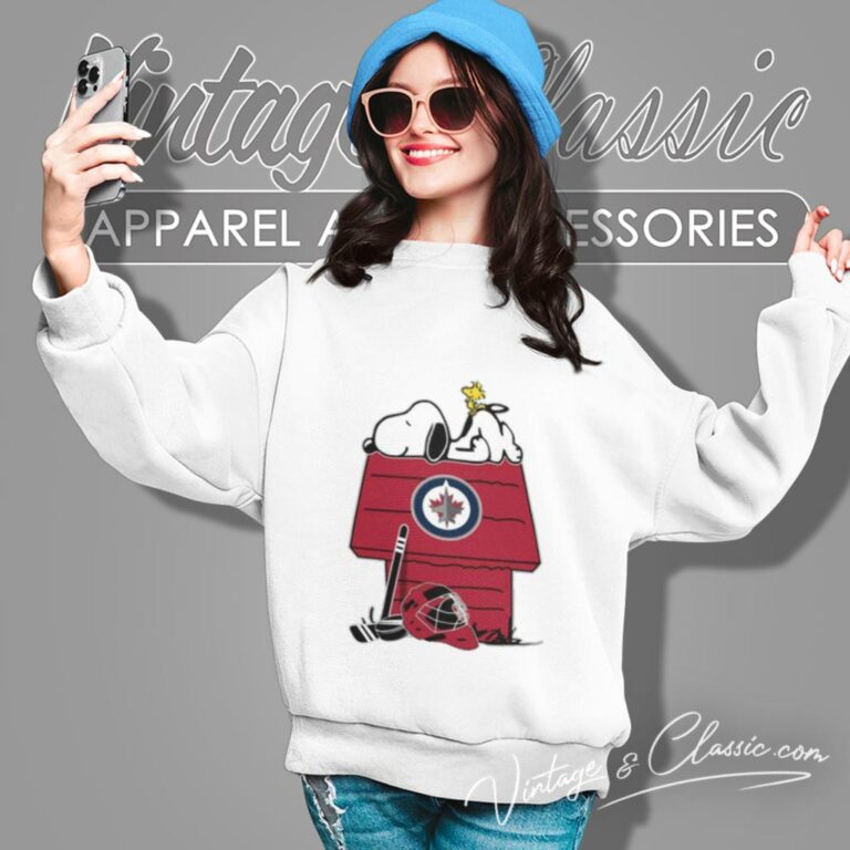 Winnipeg Jets Hockey Snoopy Woodstock The Peanuts Movie Sweatshirt Winnipeg Jets Hockey Snoopy Woodstock The Peanuts Movie Sweatshirt
