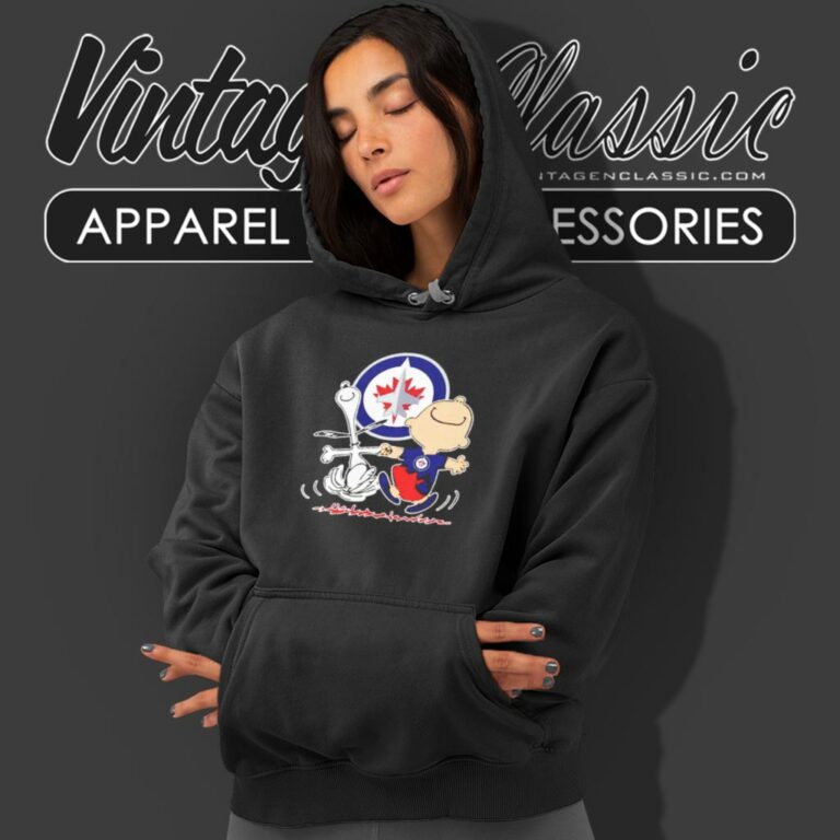 Winnipeg Jets Snoopy And Charlie Brown Dancing Hoodie Winnipeg Jets Snoopy And Charlie Brown Dancing Hoodie