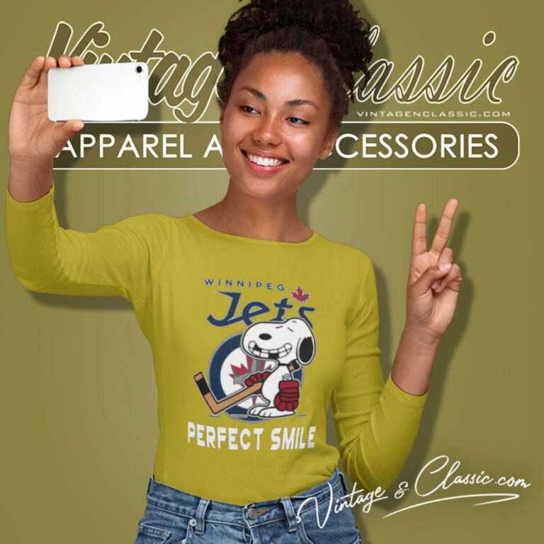 Winnipeg Jets Snoopy Perfect Smile The Peanuts Movie Hockey Long Sleeve Tee Winnipeg Jets Snoopy Perfect Smile The Peanuts Movie Hockey Long Sleeve Tee