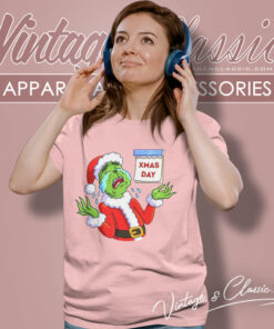 Xmas Day Grinch Santa Crying Women T Shirt